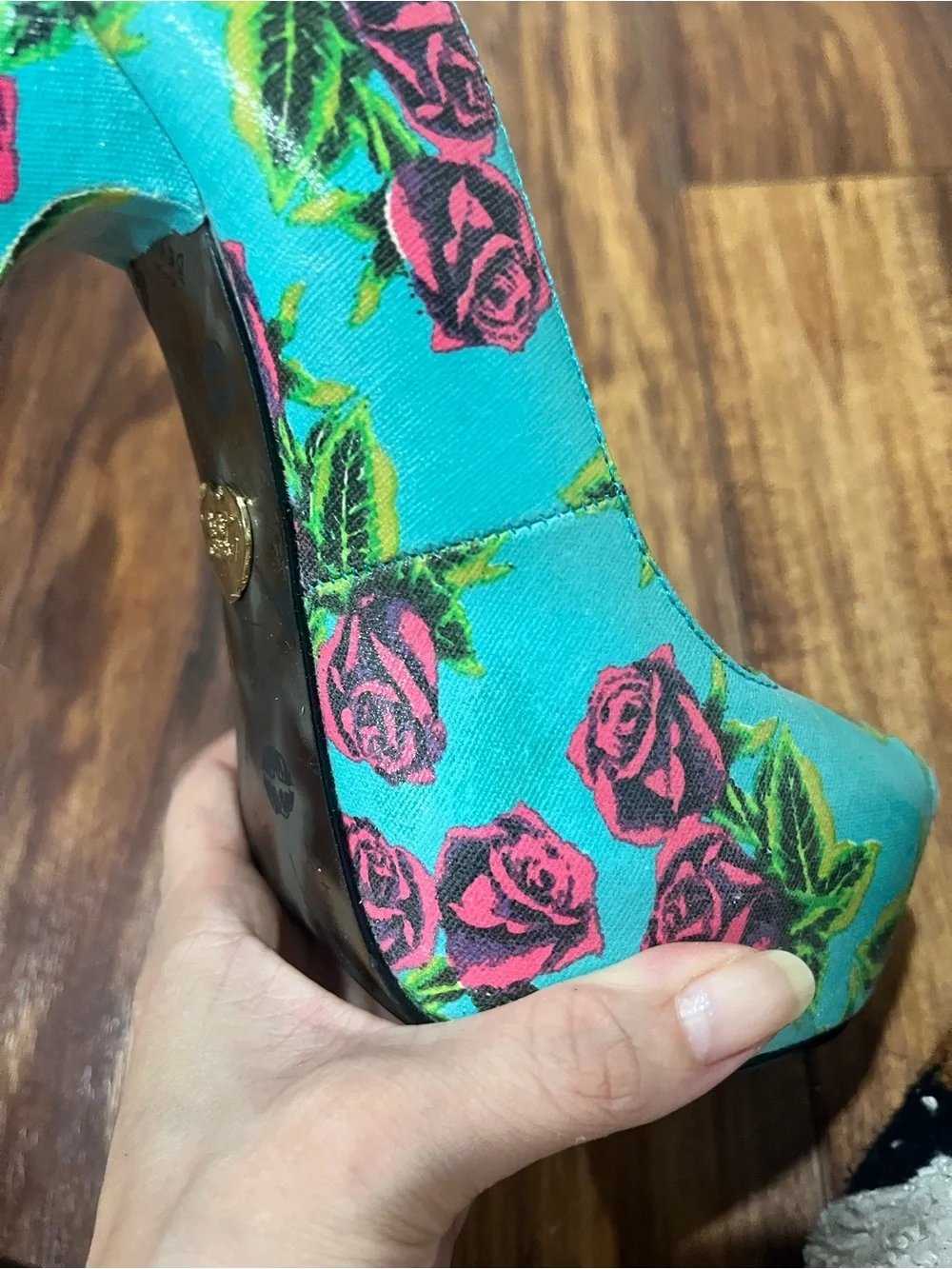 Betsey Johnson Meeva Turquoise Rose Platform Pumps Heels Size 7